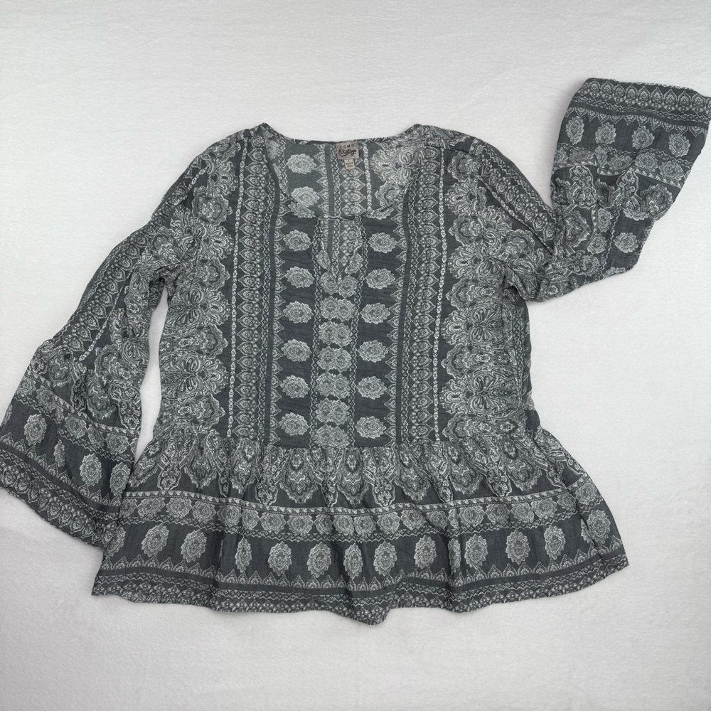 Como Vintage Gray and White floral paisley women’s Blouse Size L